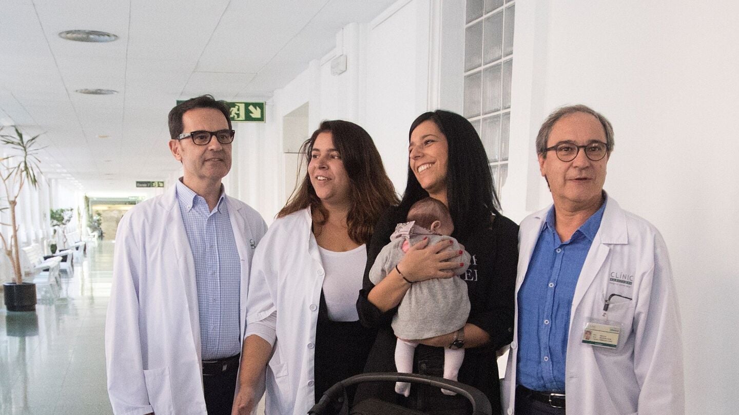 La mujer con menopausia precoz que ha tenido un hijo
