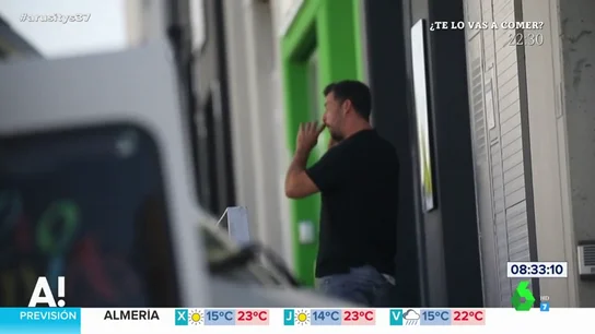 La desagradable insistencia de Nacho Palau en "rascarse el culo" y llevarse la mano a la cara La desagradable insistencia de Nacho Palau en "rascarse el culo" y llevarse la mano a la cara