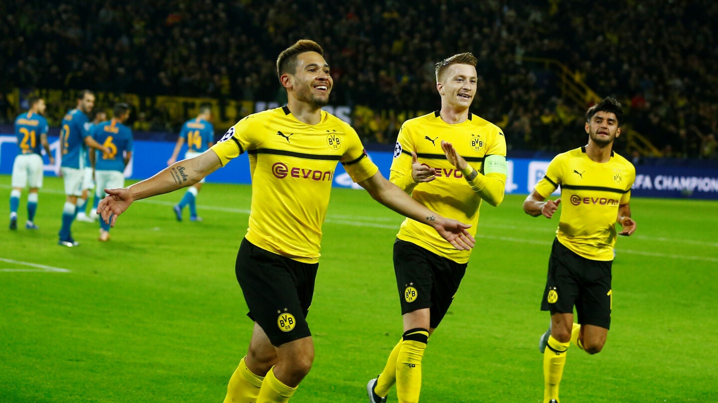 Los jugadores del Borussia Dortmund celebran un gol ante el Atl&eacute;tico