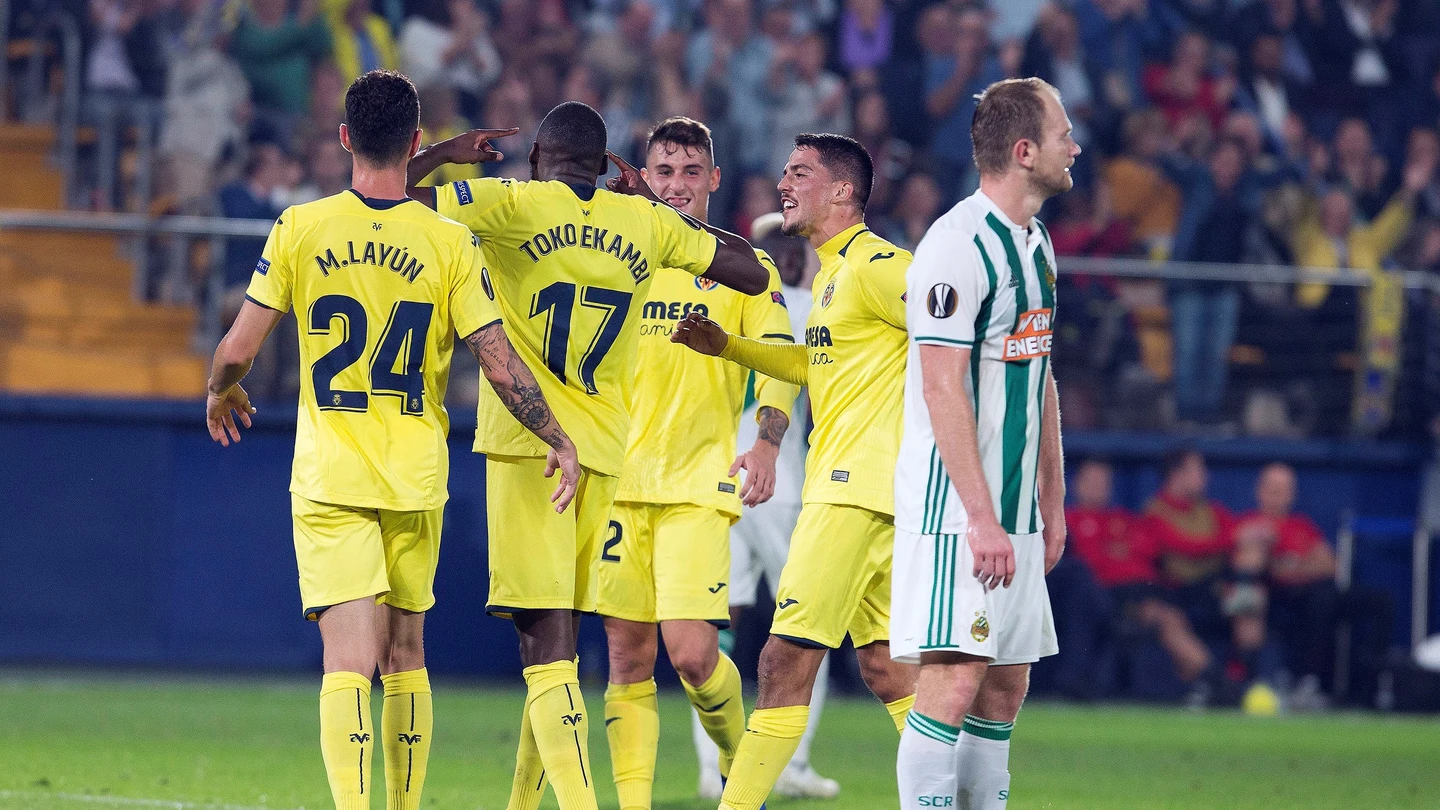 Los jugadores del Villarreal celebran un gol ante el Rapid de Viena Los jugadores del Villarreal celebran un gol ante el Rapid de Viena