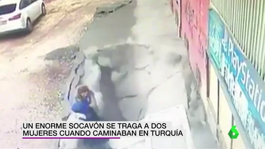 Socavón en Turquía Socavón en Turquía