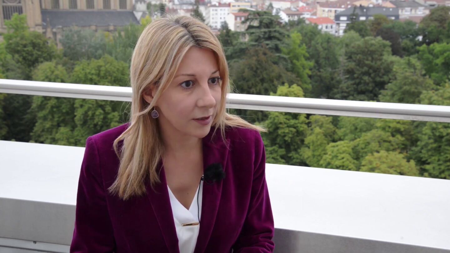 La escritora Eva García Sáenz de Urturi Crea Lectura