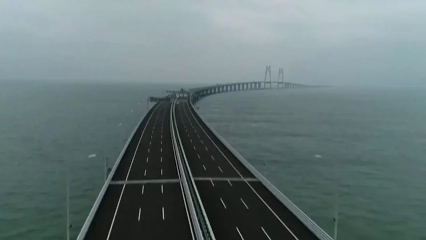 ¿Te atreverías a recorrer un puente de más de 50 km en medio del mar? ¿Te atreverías a recorrer un puente de más de 50 km en medio del mar?