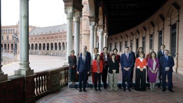 Consejo de ministros celebrado en Sevilla