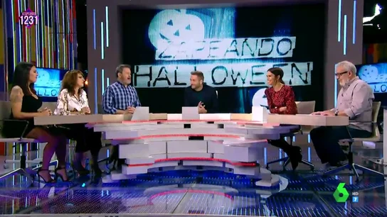 Vuelve el especial de Halloween a Zapeando: "A mí el disfraz que más miedo me da es el de declaración de la renta" Vuelve el especial de Halloween a Zapeando: "A mí el disfraz que más miedo me da es el de declaración de la renta"
