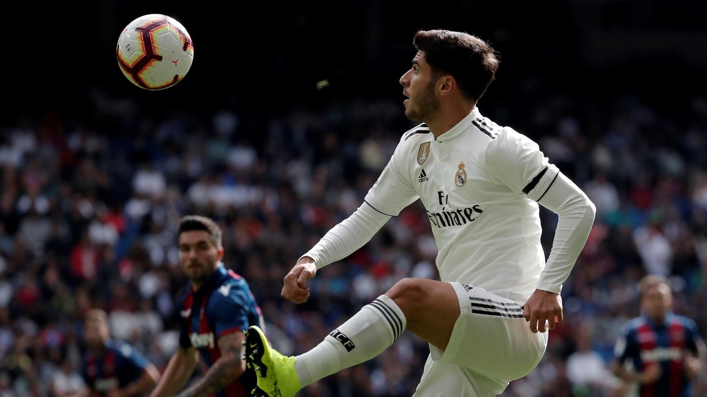Asensio se prepara para controlar el bal&oacute;n