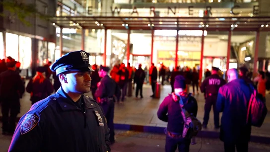 Dispositivo en Nueva York tras hallar un paquete bomba en un centro comercial Dispositivo en Nueva York tras hallar un paquete bomba en un centro comercial