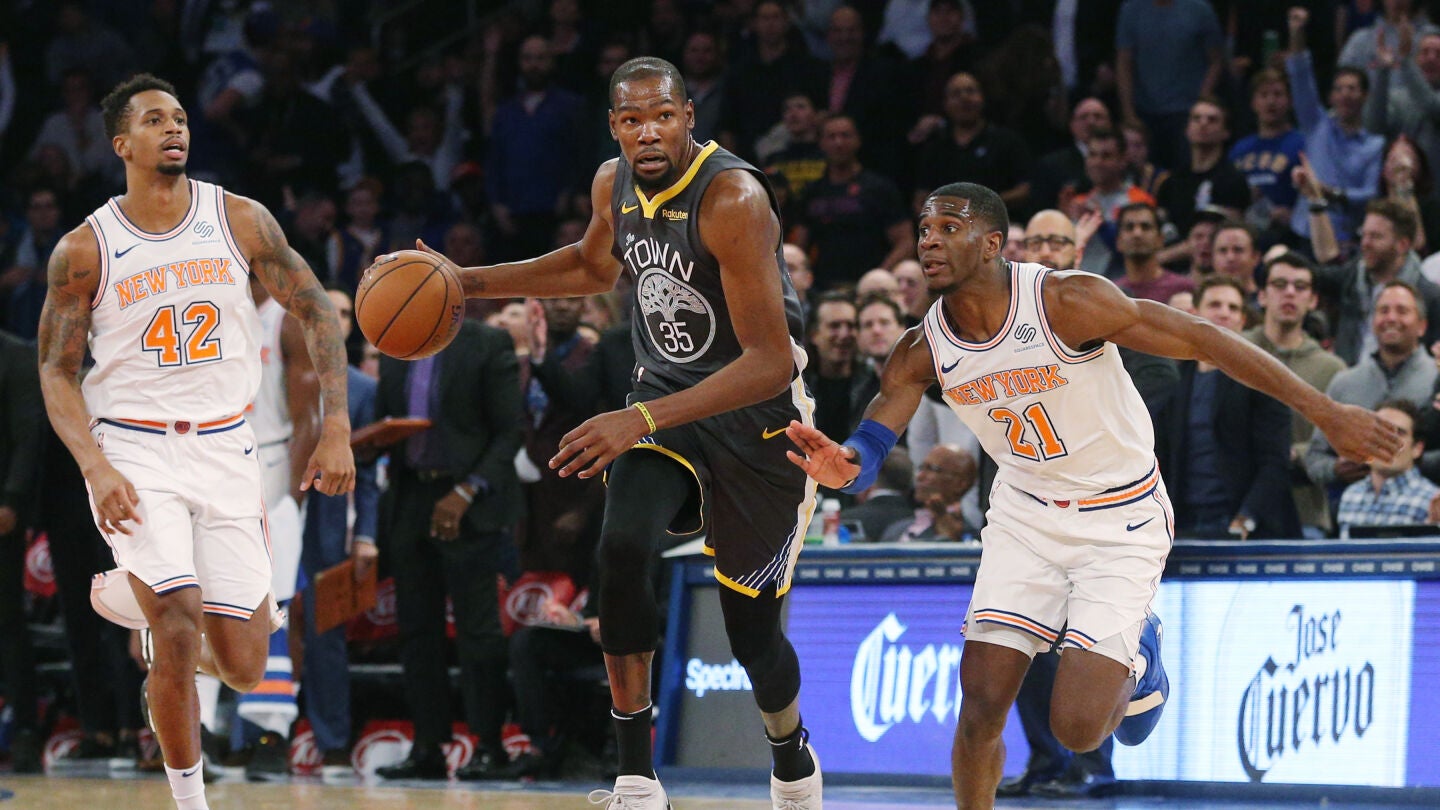 Kevin Durant, en acci&oacute;n ante los New York Knicks