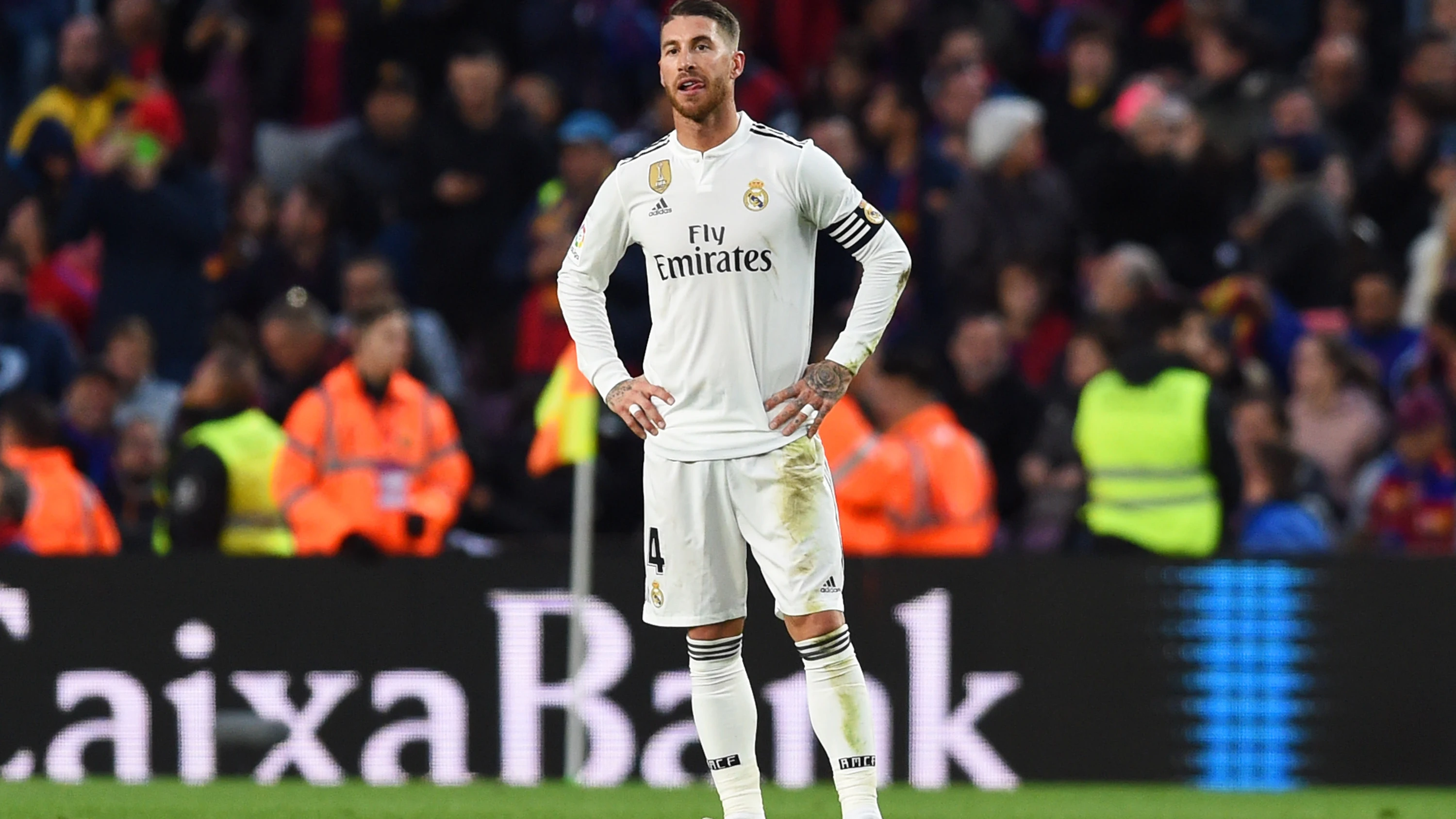 Ramos se lamenta tras un gol encajado ante el Barcelona en el Camp Nou