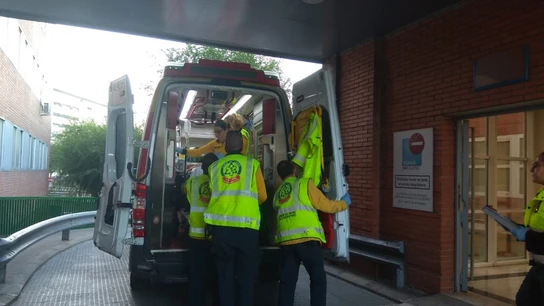 Imagen de archivo de una ambulancia de Madrid Imagen de archivo de una ambulancia de Madrid