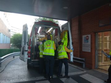 Imagen de archivo de una ambulancia de Madrid Imagen de archivo de una ambulancia de Madrid