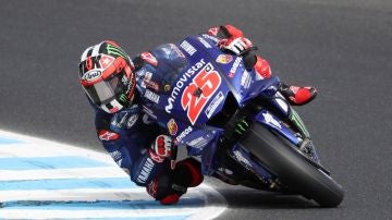 Maverick Viñales rueda con su Yamaha en Phillip Island