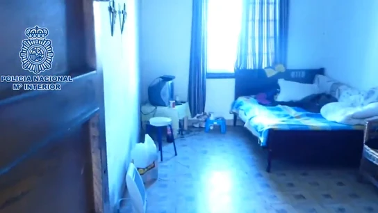 Infravivienda en la que vivían personas obligadas a prostituirse en Santiago Infravivienda en la que vivían personas obligadas a prostituirse en Santiago