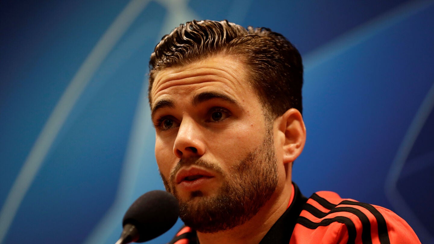 Nacho comparece ante los medios