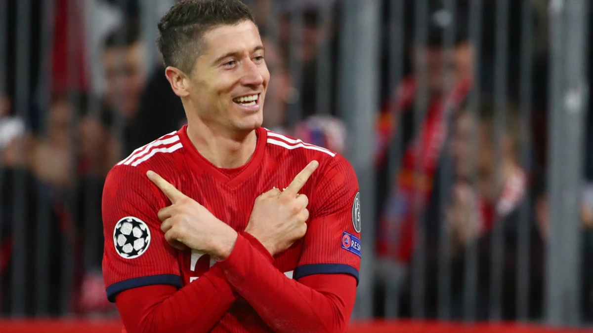 Lewandowski celebra un gol