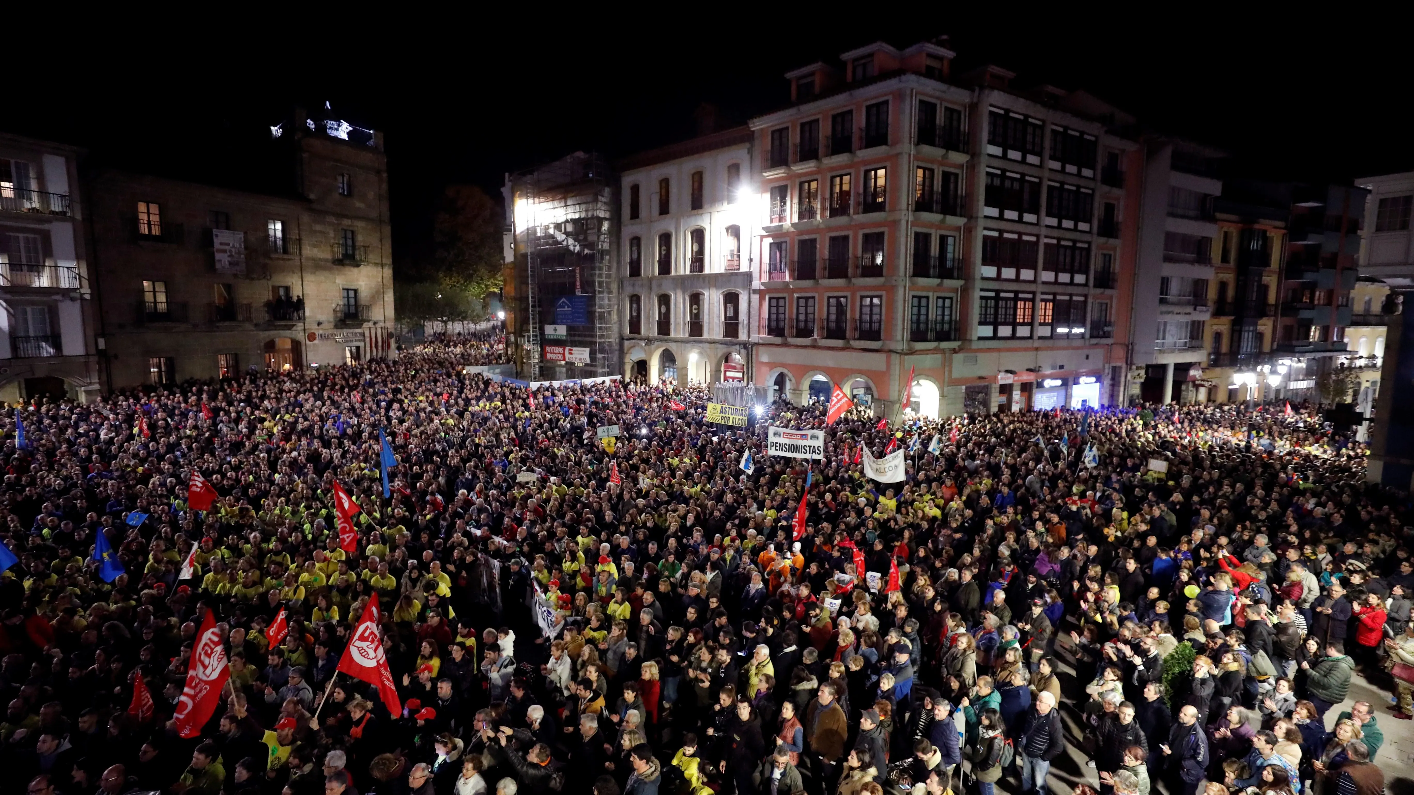 Manifestación convocada por la plantilla de Alcoa en Avilés