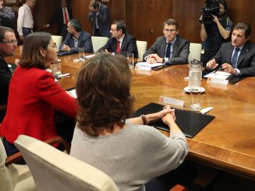 El Gobierno activará antes de fin de año los mecanismos de apoyo a las empresas electrointensivas El Gobierno activará antes de fin de año los mecanismos de apoyo a las empresas electrointensivas