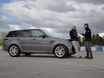 Range Rover enchufable, Fernando Gómez Blanco y Javier Reyero