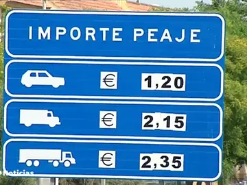 El Gobierno abre la puerta a poner peajes en las principales autovías y autopistas públicas El Gobierno abre la puerta a poner peajes en las principales autovías y autopistas públicas