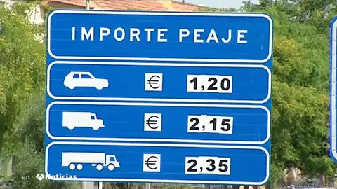 El Gobierno abre la puerta a poner peajes en las principales autovías y autopistas públicas  El Gobierno abre la puerta a poner peajes en las principales autovías y autopistas públicas