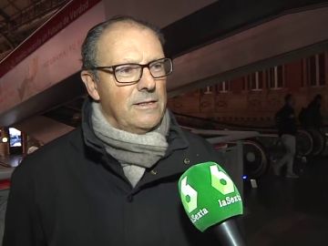 El abogado de Iñaki Urdangarin niega que vaya a divorciarse de la infanta Cristina: "Es absoluta y rotundamente falso" El abogado de Iñaki Urdangarin niega que vaya a divorciarse de la infanta Cristina: "Es absoluta y rotundamente falso"