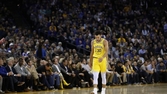 Stephen Curry, en el duelo ante los Bucks Stephen Curry, en el duelo ante los Bucks