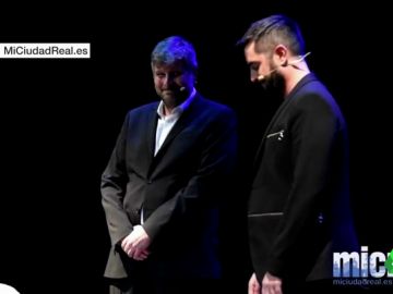 Aplausos para recibir a Dani Mateo en el teatro Quijano de Ciudad Real tras completar aforo Aplausos para recibir a Dani Mateo en el teatro Quijano de Ciudad Real tras completar aforo