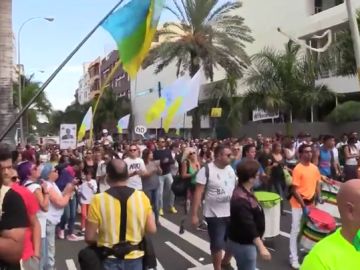 Manifestación en Las Palmas contra la ampliación del puerto Manifestación en Las Palmas contra la ampliación del puerto