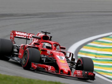Sebastian Vettel, en el trazado de Interlagos Sebastian Vettel, en el trazado de Interlagos