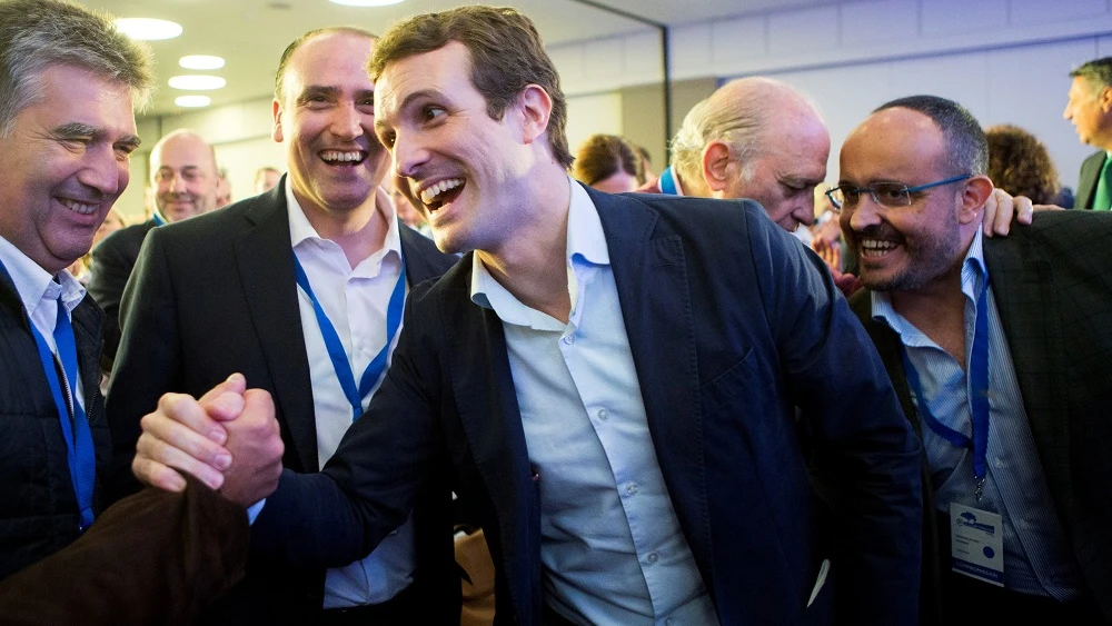 Casado junto al nuevo presidente del partido en Cataluña, Alejandro Fernández Casado junto al nuevo presidente del partido en Cataluña, Alejandro Fernández