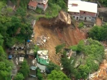 Deslizamiento de tierra en Río de Janeiro Deslizamiento de tierra en Río de Janeiro
