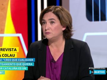 La crítica de Colau al sector independentista: "La vía unilateral ha provocado tensión y parálisis y de eso no se puede responsabilizar al Estado" La crítica de Colau al sector independentista: "La vía unilateral ha provocado tensión y parálisis y de eso no se puede responsabilizar al Estado"