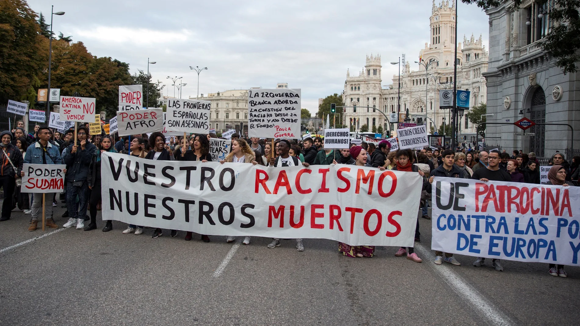 Cientos de personas se manifiestan en Madrid contra el racismo institucional