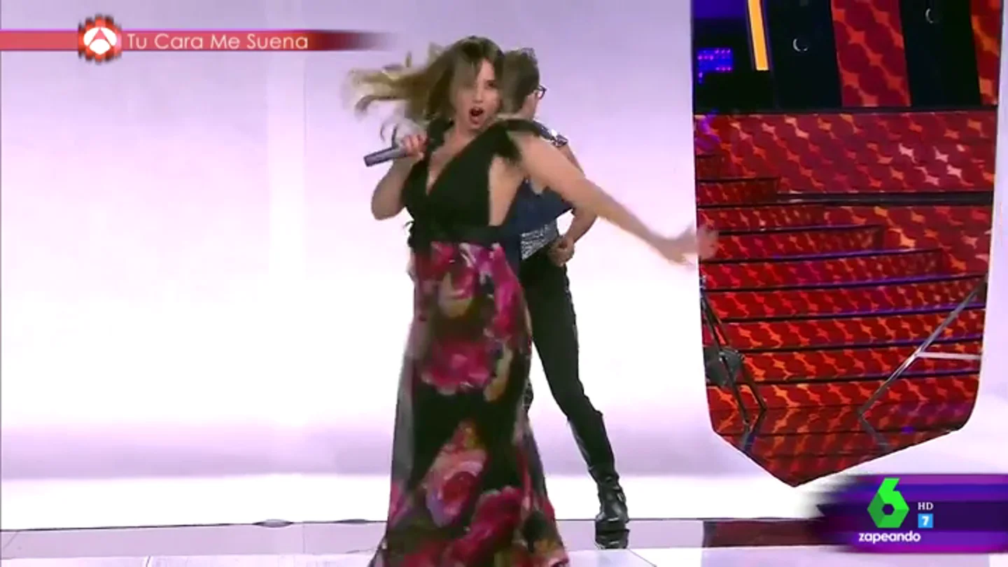 Chenoa imita a Shakira Chenoa imita a Shakira