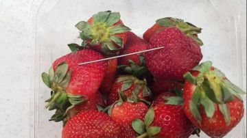 Algunas de las fresas saboteadas en Australia