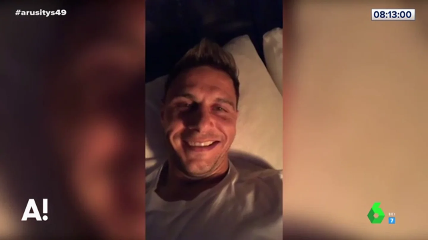 La divertida batida de chistes de Joaquín en su nueva noche de insomnio La divertida batida de chistes de Joaquín en su nueva noche de insomnio