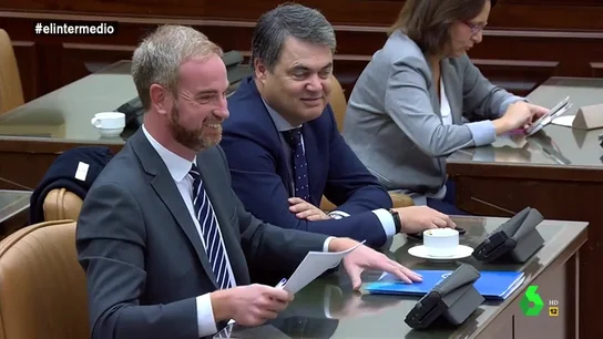 "Es más falso que la Catedral de Burgos" y otros "retorcidos argumentos" del PP para quitarle importancia a la trama Gürtel "Es más falso que la Catedral de Burgos" y otros "retorcidos argumentos" del PP para quitarle importancia a la trama Gürtel
