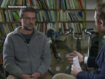 La 'antientrevista' de Burque al coordinador de Ecologistas en Acción: "Estáis en contra de todo lo que no sea comer quinoa y tocar los bongos" La 'antientrevista' de Burque al coordinador de Ecologistas en Acción: "Estáis en contra de todo lo que no sea comer quinoa y tocar los bongos"