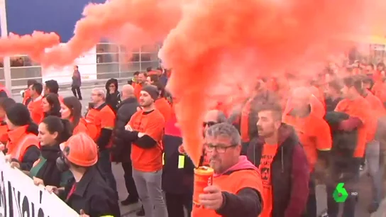 Centenares de trabajadores de Alcoa se manifiestan Centenares de trabajadores de Alcoa se manifiestan