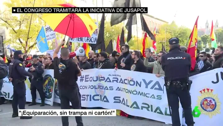 Protestas a las puertas del Congreso para pedir la equiparación salarial