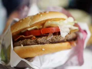 Una dieta saludable debe evitar los alimentos procesados Una dieta saludable debe evitar los alimentos procesados