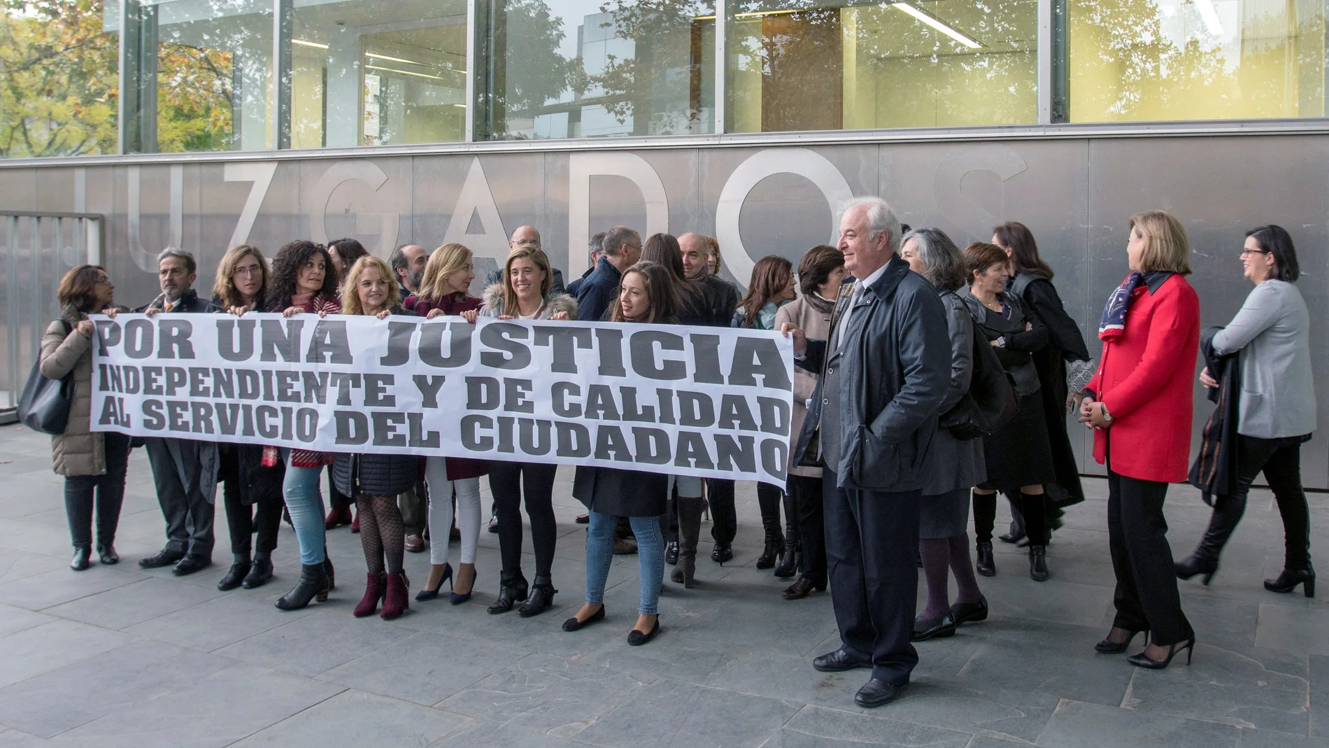 Los jueces y fiscales de Castilla-La Mancha se han concentrado en las diferentes provincias
