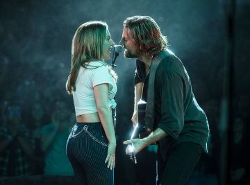 Lady Gaga y Bradley Cooper en 'Ha nacido una estrella' Lady Gaga y Bradley Cooper en 'Ha nacido una estrella'