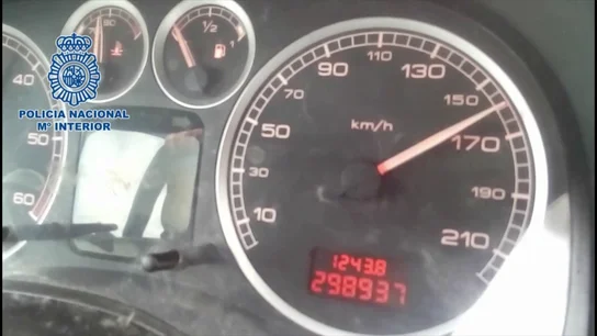 Detenido un menor que conducía a 160 km/h mientras era "jaleado" por su padre DELITO CONTRA LA SEGURIDAD VIAL