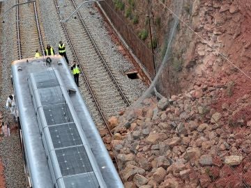 Imagen del tren descarrilado en Vacarisses, Barcelona Imagen del tren descarrilado en Vacarisses, Barcelona
