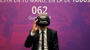 El ministro del Interior, Fernando Grande-Marlaska,durante la presentación de la campaña de realidad virtual 'No mires a otro lado'