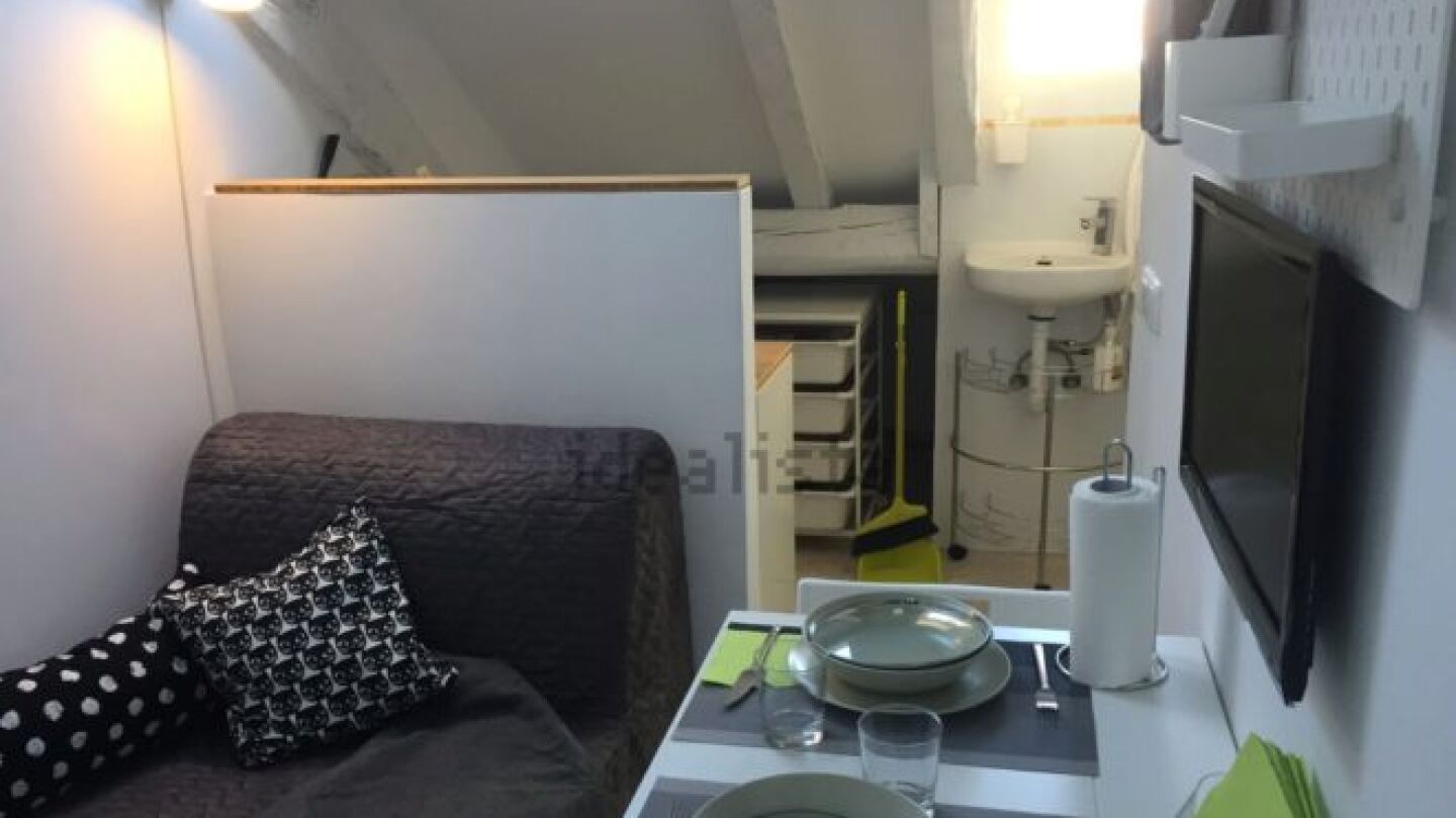 Espacio de 10m2 ofrecido en Idealista por 500 euros