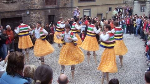 Danza de los Zancos