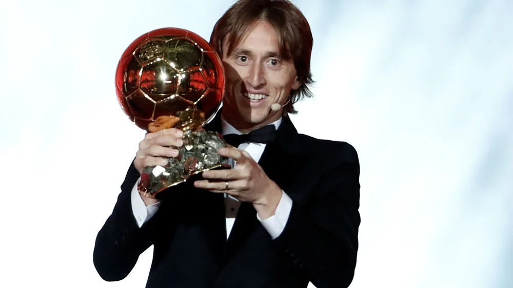 Modric levanta su Balón de Oro 