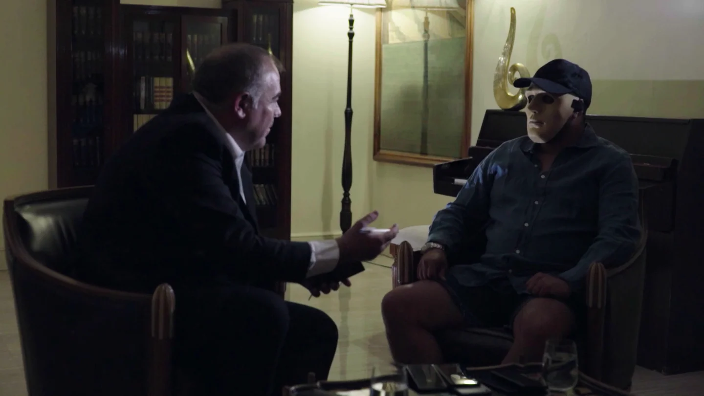Antonio García Ferreras habla con Maxi, jefe de una banda de narcos Antonio García Ferreras habla con Maxi, jefe de una banda de narcos